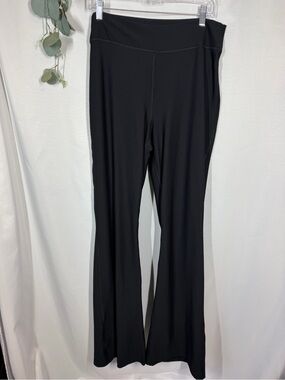 Old Navy | Powersoft Ribbed Black Flared Yoga Pants Go Dry Women's Size XL Tall
